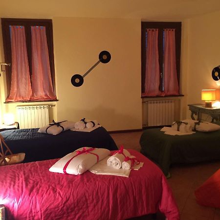Mantua Hostal Экстерьер фото