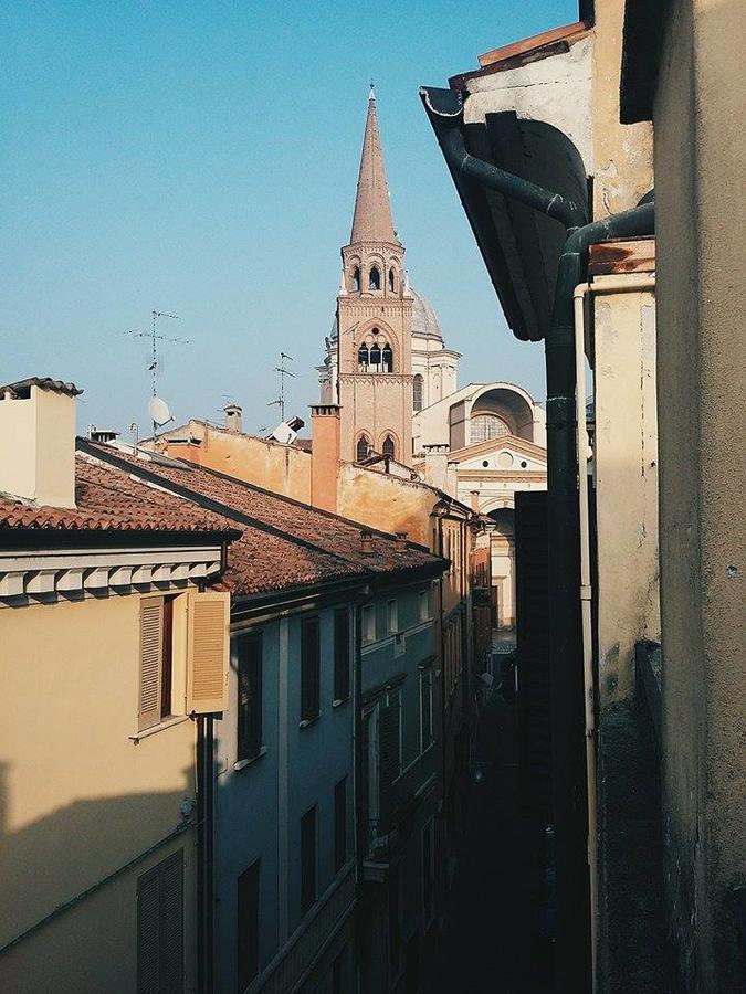Mantua Hostal Экстерьер фото